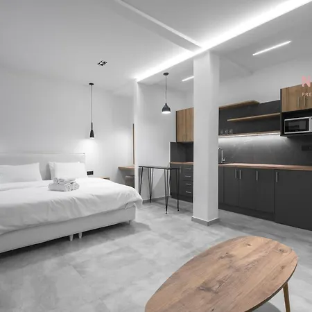 Pantheon, Nilie Hospitality Mgmt Apartment *