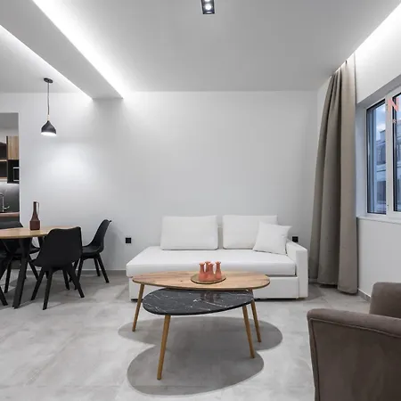 Pantheon, Nilie Hospitality Mgmt * Szaloniki