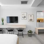 Pantheon, Nilie Hospitality Mgmt