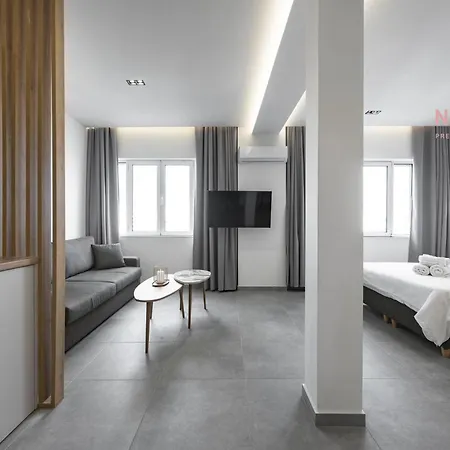 Pantheon, Nilie Hospitality Mgmt * Soluň