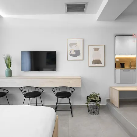 Pantheon, Nilie Hospitality Mgmt